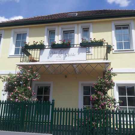Hotel Pension Alte Muehle Klosterneuburg Dış mekan fotoğraf